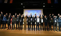 Ataşehir’de CHP’li 6 meclis üyesi AK Parti’ye katıldı