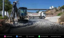 Bornova’da tehlikeli yola hızlı müdahale