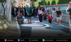 Konaklı öğrencilere ‘renkli yol’ sürprizi