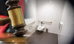 Tuvalete gizli kamera koyan garsona 1 yıl 8 ay hapis