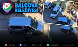 Balçova Belediyesi'nde iş bırakma eylemi: Şarkı dikkat çekti
