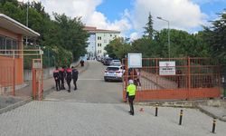 Okuldaki bıçaklı saldırıda 1 öğrenci öldü