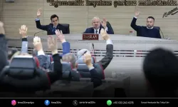 Menemen Belediyesi’nde iki meclis üyesi AK Parti’ye geçti