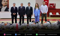Bayraklı’da 51 okula 1,5 milyon TL’lik spor desteği