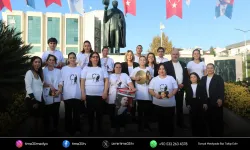 Efes Selçuk’ta engel tanımayan gençlerden Cumhuriyet coşkusu