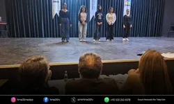 Genç İzmir’de tiyatro seçmelerine yoğun ilgi