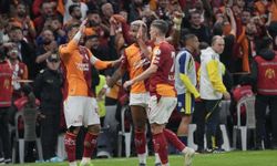 Galatasaray derbide Fenerbahçe'yi mağlup etti