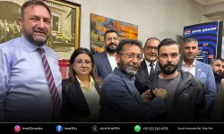 CHP Bayraklı’da gövde gösterisi: 57 yeni üye