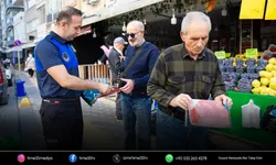 Narlıdere’de Cumhuriyet Bayramı öncesi bayrak seferberliği