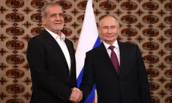 Pezeşkiyan ile Putin telefonda görüştü