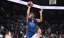 Türk derbisinde Anadolu Efes güldü