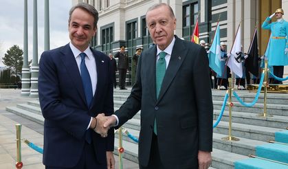 Erdoğan, Yunanistan Başbakanı Miçotakis ile görüştü