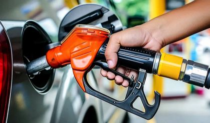 Akaryakıta zam: Benzin ve motorine zam geldi