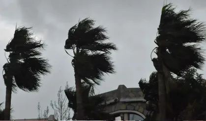 Güney Ege’de sert rüzgar uyarısı