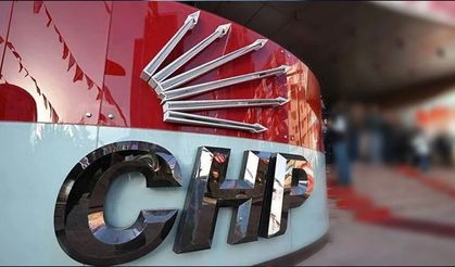 CHP'de iki belediye başkanı disipline sevk edildi