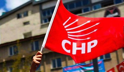 CHP'de 8 il yönetimi görevden alındı