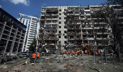 Rusya'dan Ukrayna'ya füze ve SİHA saldırısı