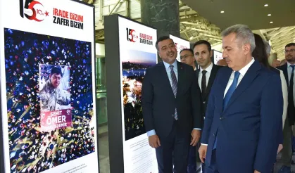 15 Temmuz fotoğraf sergisi İzmir Havalimanı’nda açıldı