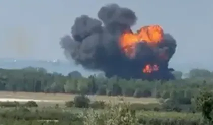 Yalova'da F16 uçağı kaza kırıma uğradı, pilot kurtuldu