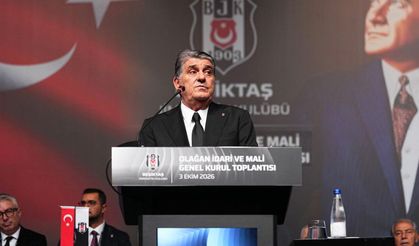 Beşiktaş’ta Serdal Adalı 3’üncü kez başkan