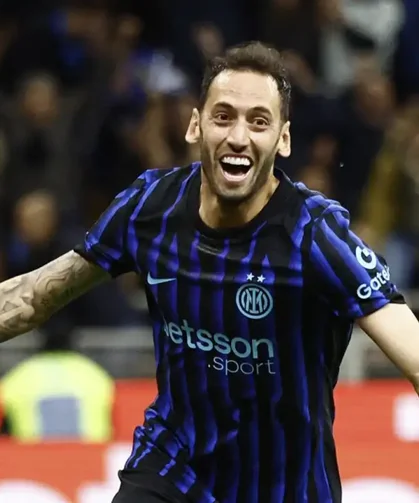 Çalhanoğlu Inter'i İtalya Kupası'nda finale taşıdı!