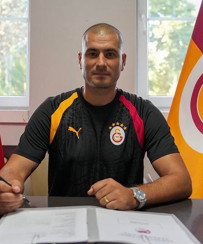Eren Derdiyok Galatasaray altyapısına döndü