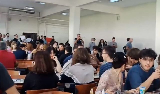 Ege Üniversitesi öğrencilerinden yemek protestosu