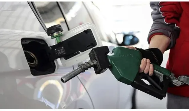 Benzine zam geliyor