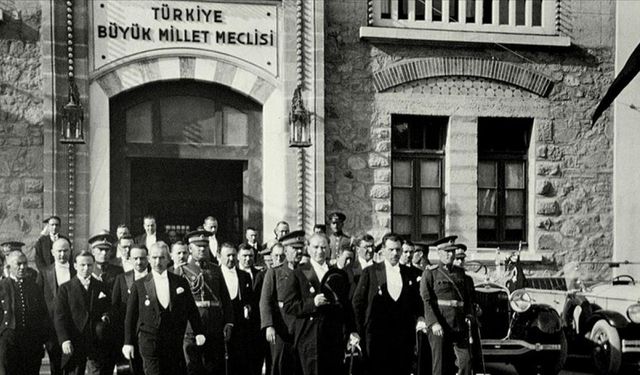 Milli iradenin simgesi TBMM 105 yaşında