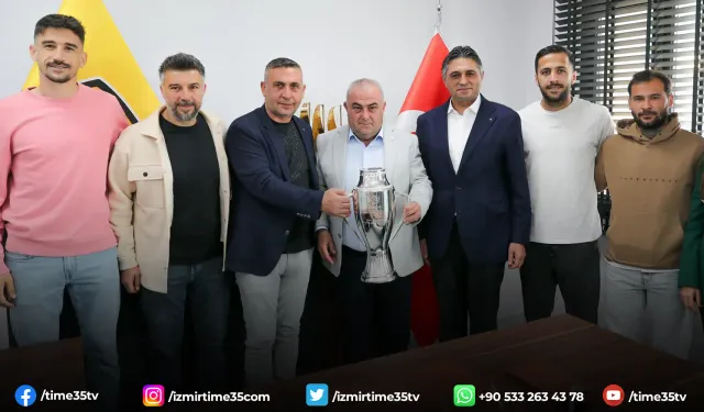 Aliağaspor FK, şampiyonluk kupasını aldı