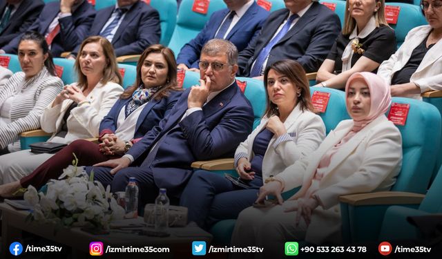 Başkan Tugay, Kadın Erkek Fırsat Eşitliği Çalıştayı’nda konuştu