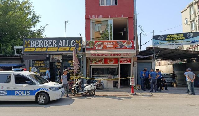 Adana’da evlat vahşeti: Annesini defalarca bıçaklayıp öldürdü