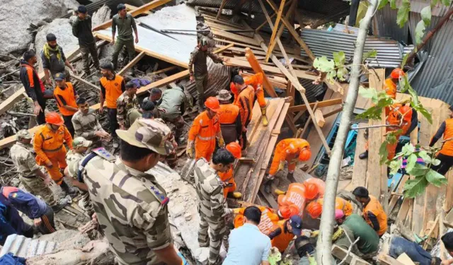 Hindistan’da sel felaketinde ölü sayısı 60'a yükseldi