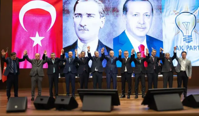 2 Belediye Başkanı AK Parti’ye katıldı