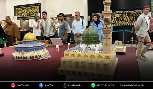 Kutsal emanetler İzmir'de ziyarete açıldı