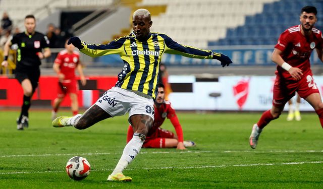 Fenerbahçe kupada ilk galibiyetini aldı