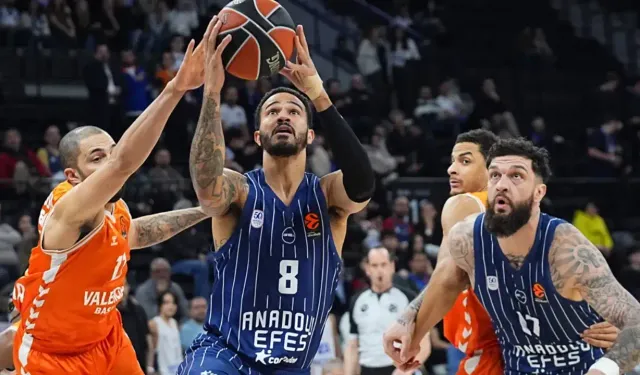 Anadolu Efes, Valencia Basket’i 107-90 mağlup etti