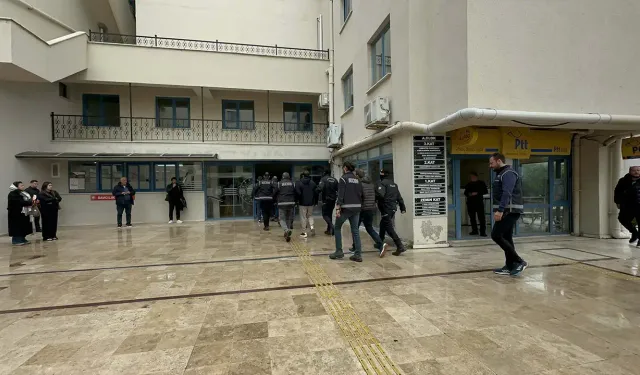 Başkan yardımcısı dahil 4 kişi tutuklandı