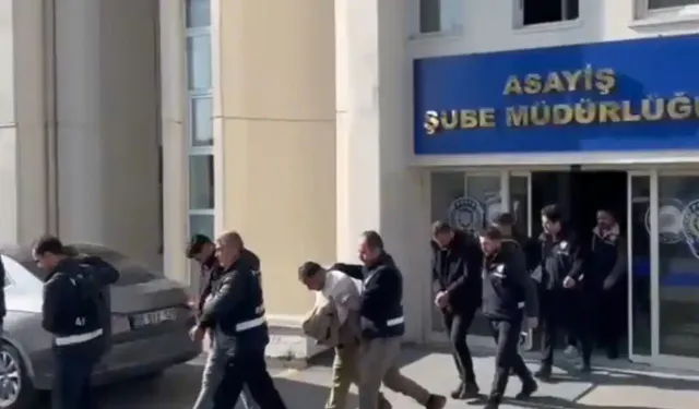 Borsa vaadiyle dolandıran çeteye operasyon