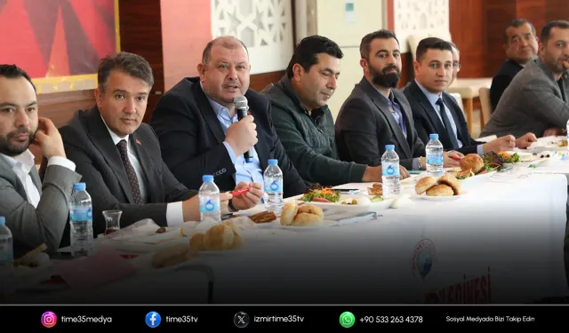 Başkan Çiçek muhtarlarla bir araya geldi