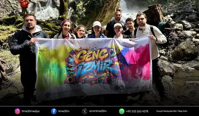 Efes Mimas Yolu’nda bahar yürüyüşü