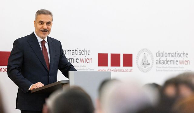 Hakan Fidan, Viyana’da konferansta konuştu