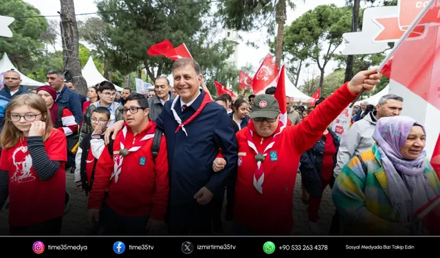 İzmir’de çocuklar bayramı Kültürpark’ta kutladı