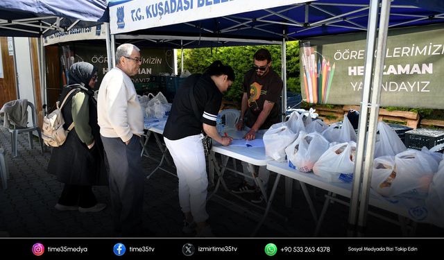 Kuşadası’nda beslenme çantası desteği sürüyor