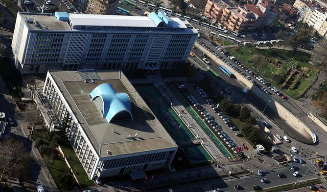 İBB yolsuzluk davası 11 Mayıs’a ertelendi