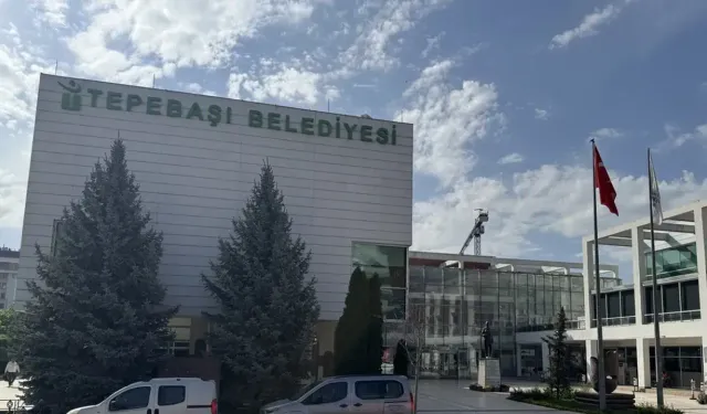 Tepebaşı Belediyesi'ne yolsuzluk operasyonu