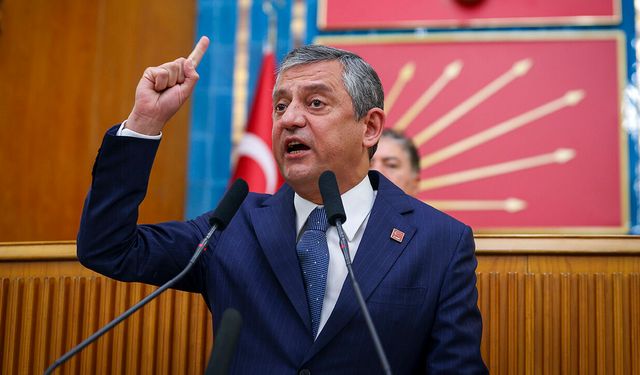 Özgür Özel'den kurultay çağrısı ve sert mesajlar
