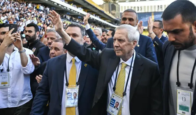Fenerbahçe’nin yeni başkanı Aziz Yıldırım oldu