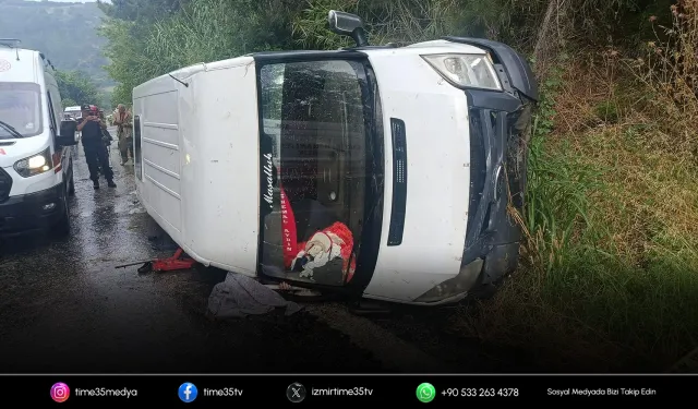 İzmir'de işçi servisi devrildi; 1 ölü, 1'i ağır 10 yaralı