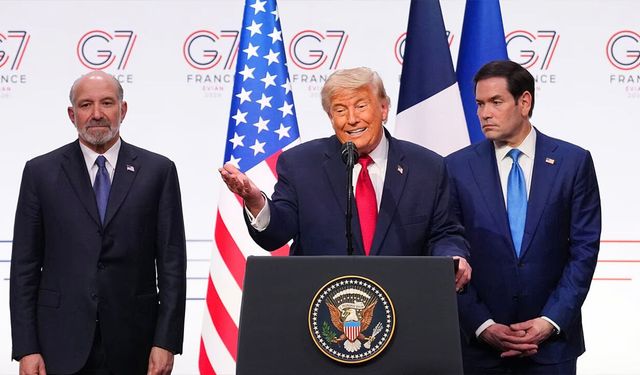 Trump: Masaya çaresizlikten biz değil, İran oturdu